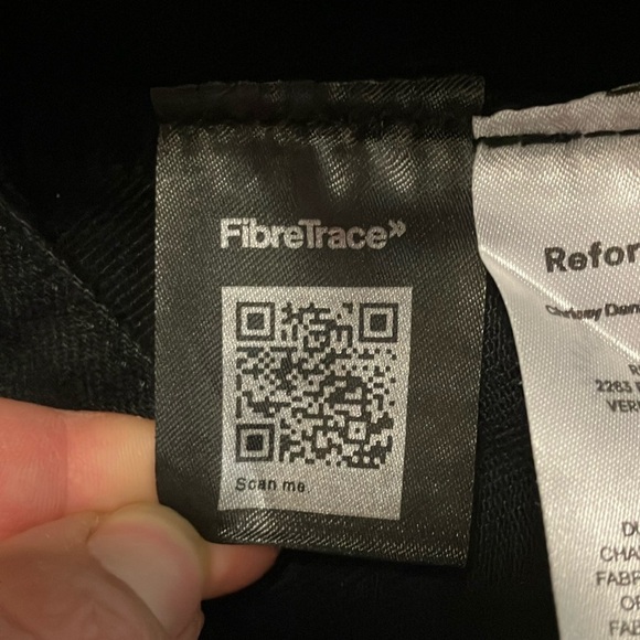 NWT Reformation Jeans Chrissy Black Denim Button Down Crop Top size 10 - Picture 9 of 12